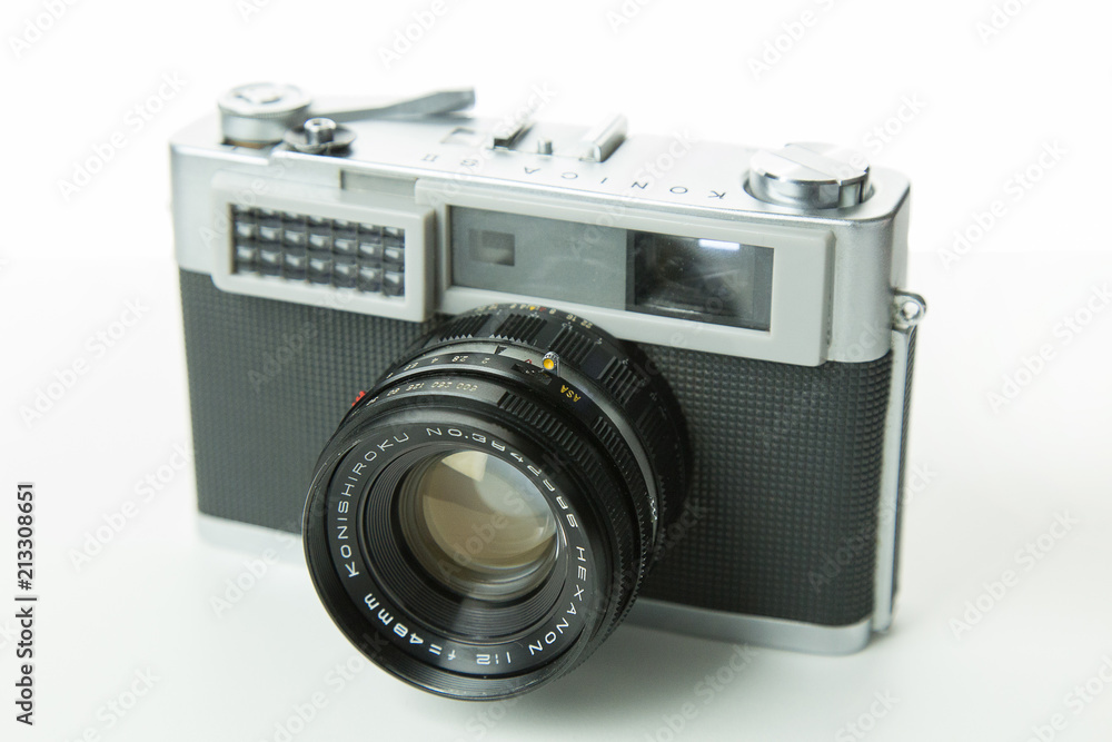 13 JULY 2018/ BANGKOK / THAILAND Konica sII film camera on white background. 13 JULY 2018/ BANGKOK / THAILAND Konica sII film camera on white background.