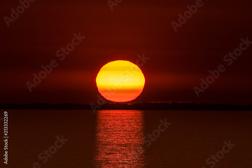 Fototapeta Naklejka Na Ścianę i Meble -  Red sunset