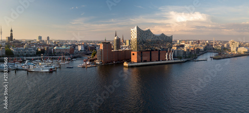 Panorama von der Elbphilharmonie in Hamburg photo