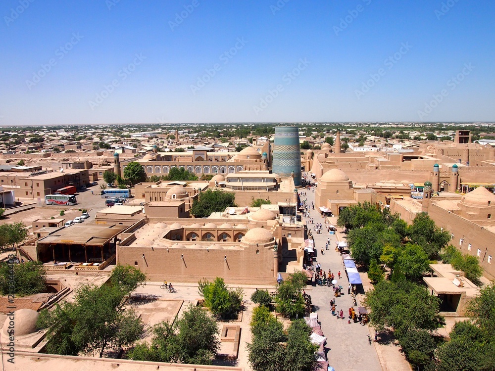 Obraz premium ウズベキスタンの世界遺産ヒヴァのイチャン・カラ