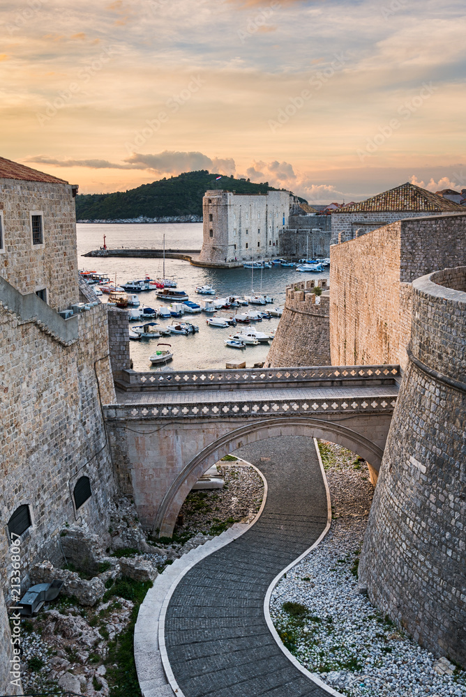 Fototapeta premium Old town of Dubrovnik, Croatia