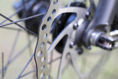 Bicycle disc brake