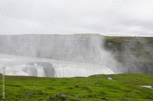 A imponente cascata de Gulfoss, na Islândia