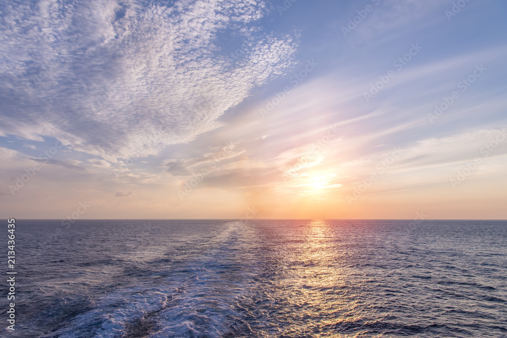 Obraz premium sea and waves Wave caused by cruise ship