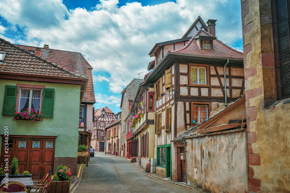 Obraz premium Half-timbered architecture in Alsace. The ancient city of Riboville. Wine Road Alsace. France.