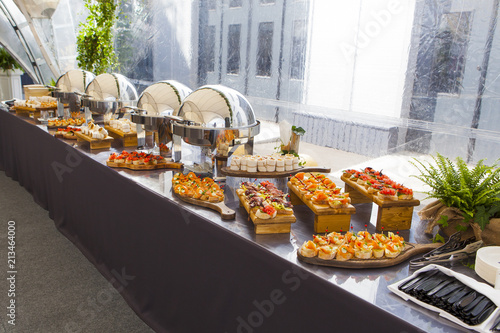 catering food varied