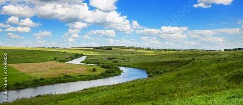 Panel kuchenny z motywem Panoramic view of valley of river Upa in Tula region,Russia.Peaceful summer landscape with green hills,beautiful woods,meadows,river curves and fields.