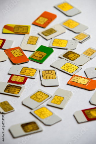 Viele unterschiedliche Mobilfunk Sim Karten
