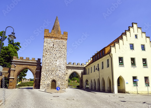 Bild auf Leinwand Heidetor, Teil der ehemaligen Stadtbefestigung, Zerbst/Anhalt, Sachsen-Anhalt, D