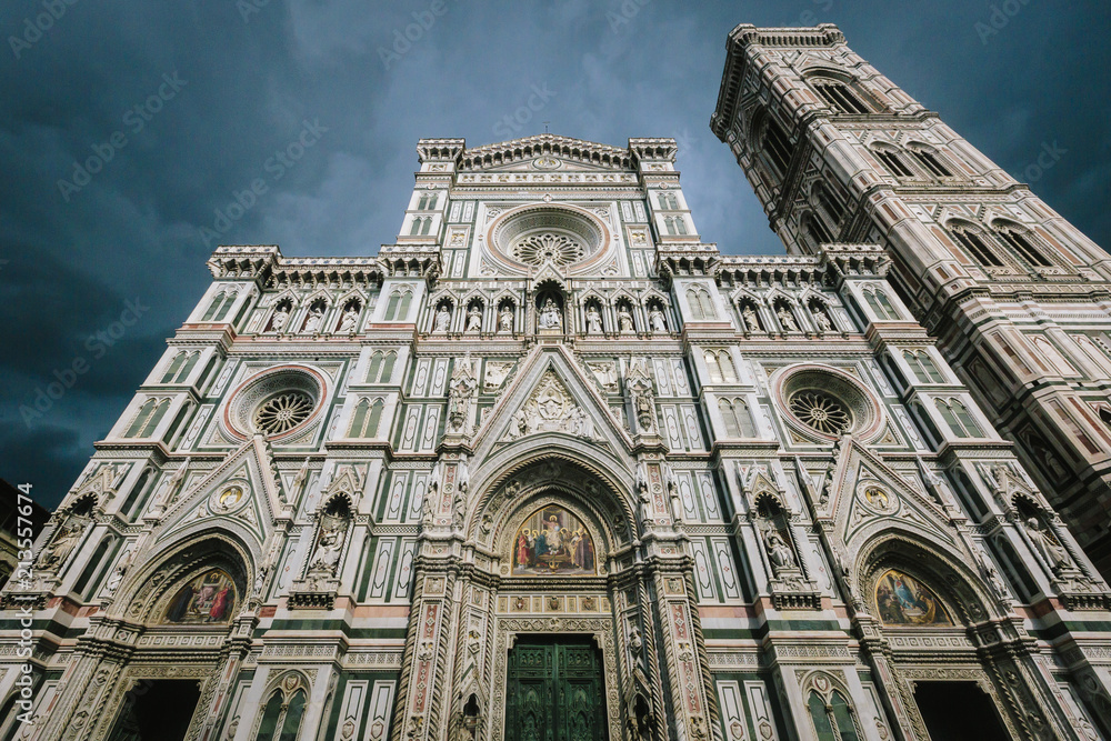 Fototapeta premium Facade of Florence Cathedral with Giotto's Bell Tower