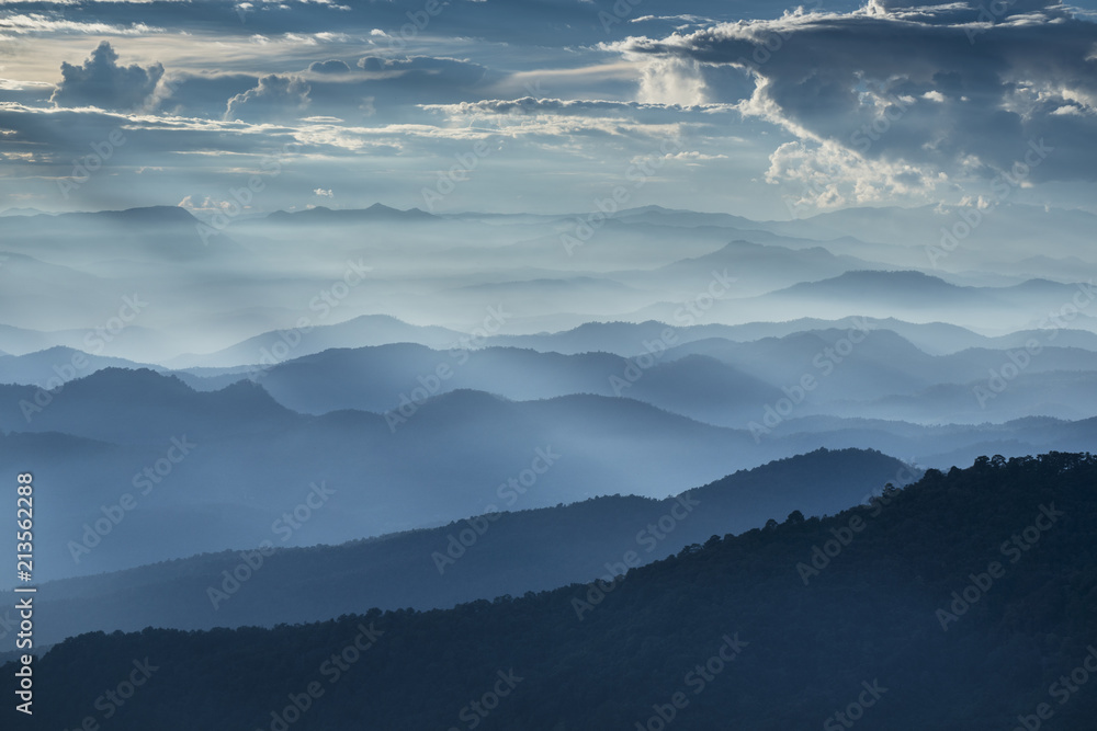 Naklejka premium Sunset Cloud Doi Suthep Pui Mountain