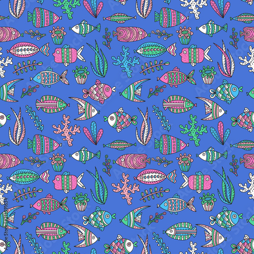 Seamless pattern with cute fishes and seaweeds