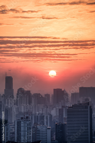 Fototapeta Naklejka Na Ścianę i Meble -  skyline of Shanghai at sunset