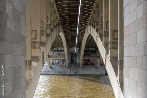 arch of the bridge