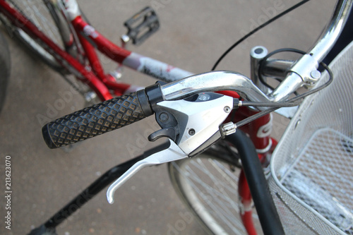 Bicycle gear switch
