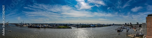 Panorama Hafen Hamburg © Artur