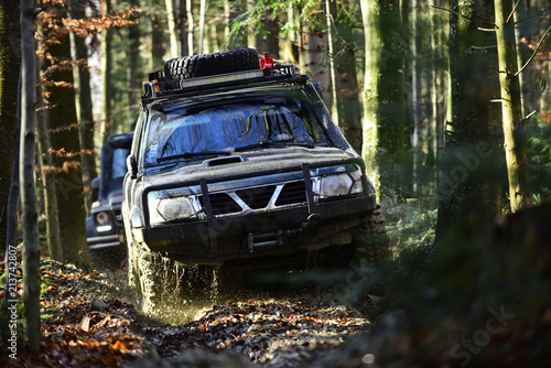 Valokuva Offroad race on fall nature background