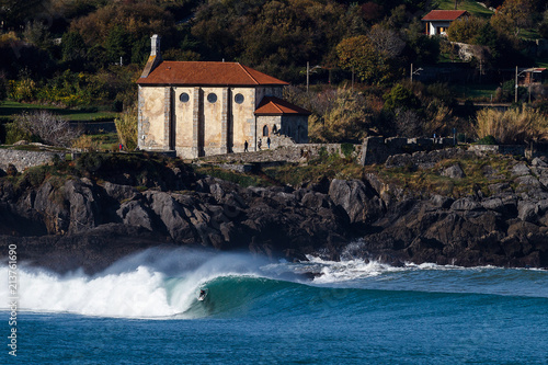 Mundaka Surfing photo