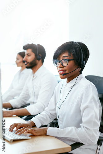 Customer Service Online In Call Center
