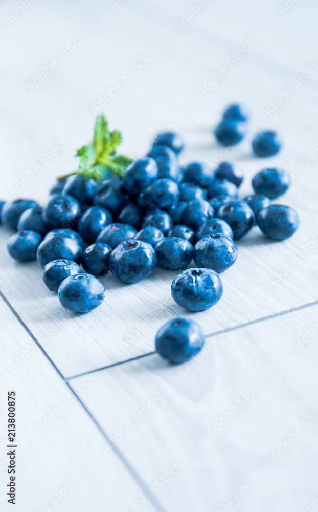 blueberries and mint