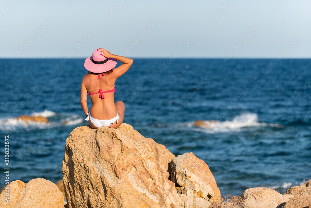 Donna Al Mare" Images – Browse 29 Stock Photos, Vectors, and Video | Adobe  Stock