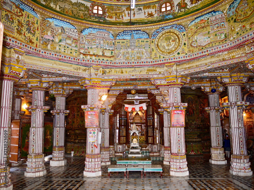 Obraz premium Colourful Jain temple, Bikaner. India