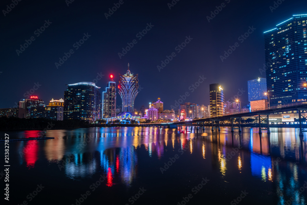 Naklejka premium Building and the skyline of Macau