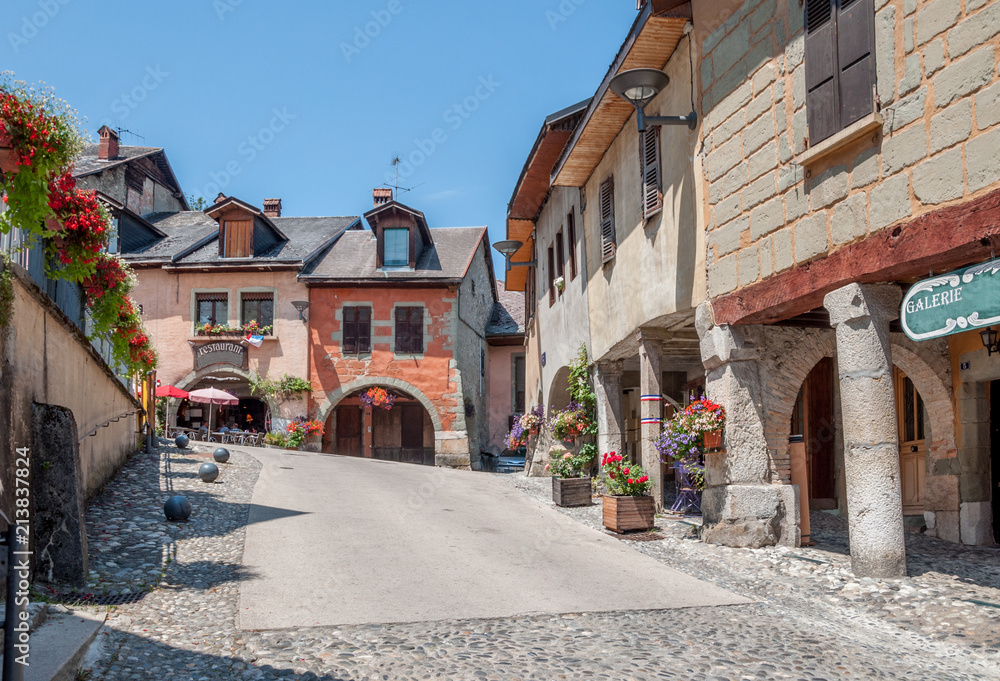 Bourg médiéval d'Alby sur Chéran en Savoie