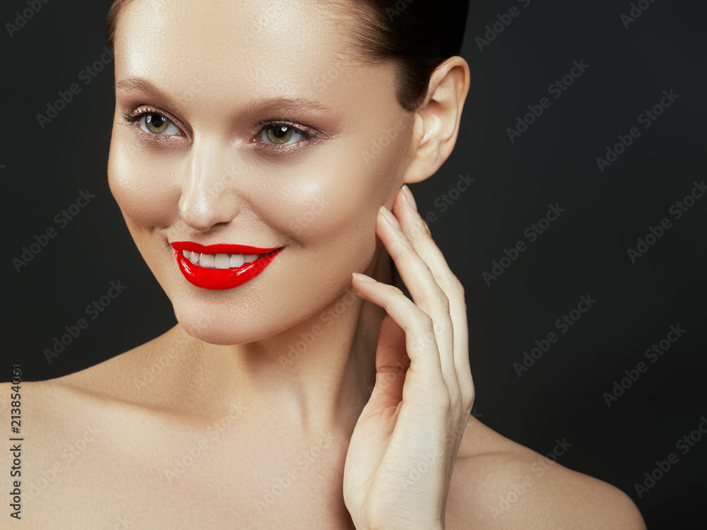 Beauty Fashion Model Woman face. Portrait with perfect skin. Red Lips. Beautiful Sexy Brunette Woman with Luxury Makeup Beauty Fashion Model Woman face. Portrait with perfect skin. Red Lips. Beautiful Sexy Brunette Woman with Luxury Makeup