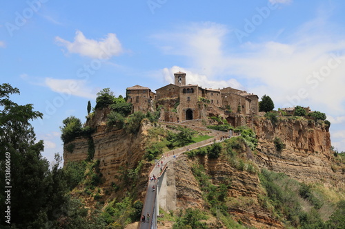 Civita Bagnoregio, dal ponte di accesso