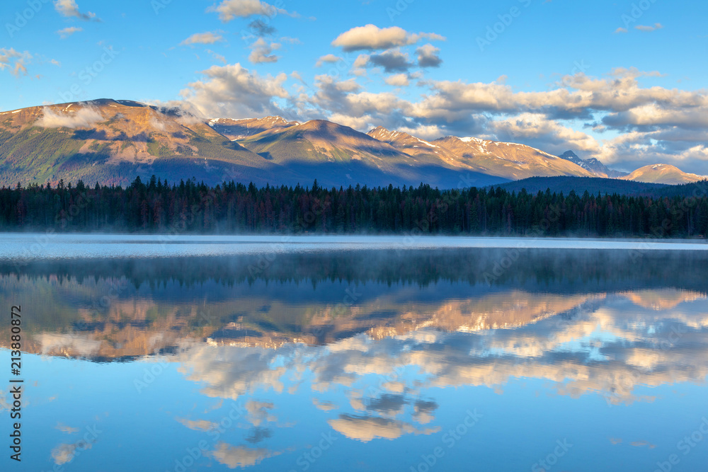 Fototapeta premium Lake Annette at Jasper National Park, Alberta, Canada