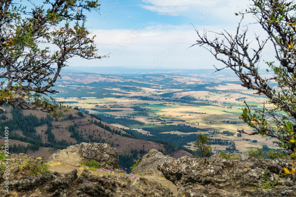 Grande Ronde Valley viewed from Skyline Road near La Grande, Oregon, USA Grande Ronde Valley viewed from Skyline Road near La Grande, Oregon, USA