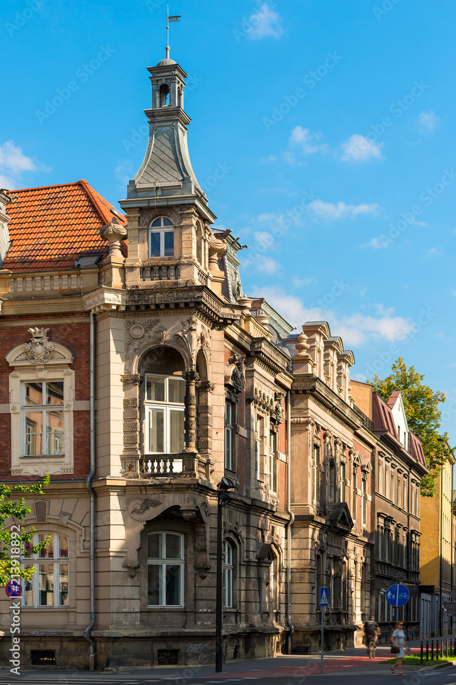Obraz premium old building of a European city, architecture against a blue sky