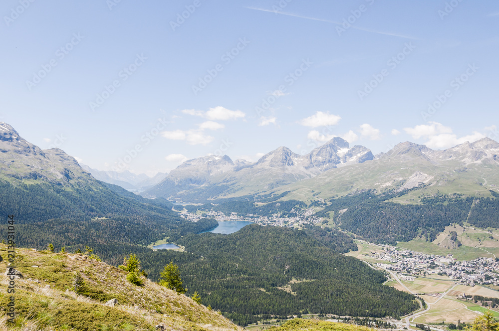 St. Moritz, Seenplatte, St. Moritzersee, Stazerwald, Corviglia, Piz Nair, Piz Julier, Oberengadin, Alpen, Graubünden, Sommer, Schweiz
