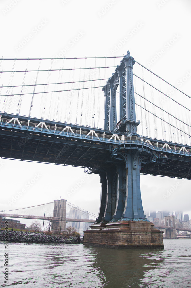 Fototapeta premium Manhattan Bridge in New york city