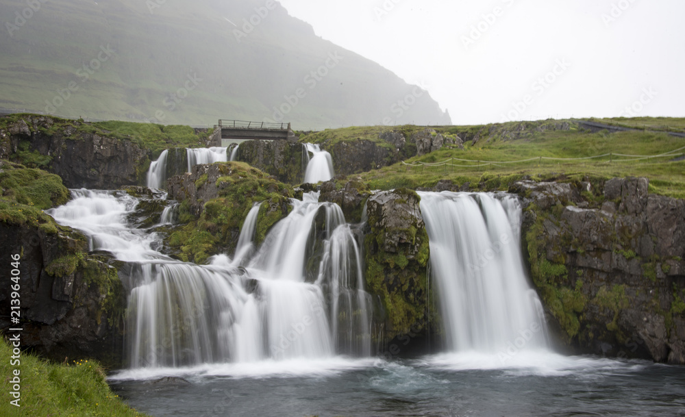 Fototapeta premium beautiful waterfall in the wilderness