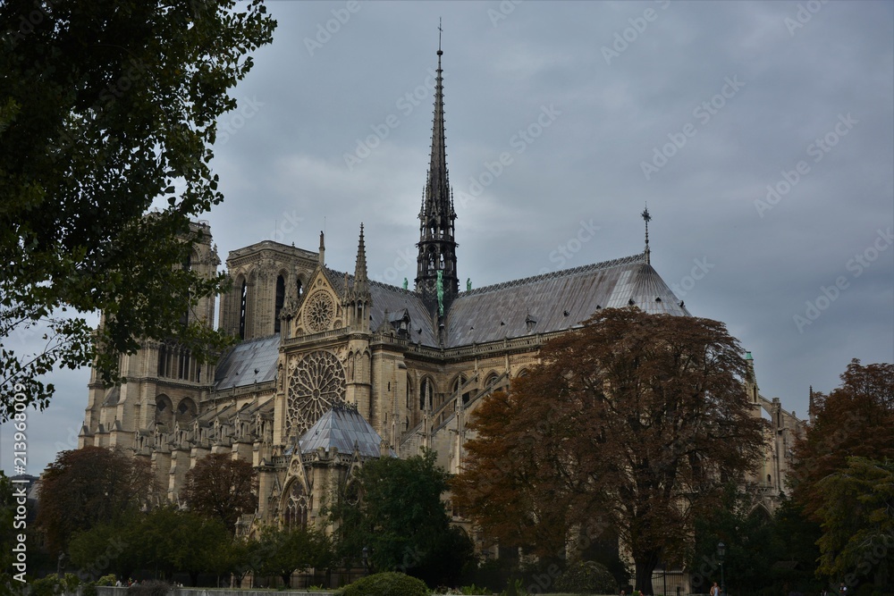 Notre Dame de Paris in the late afternoon Notre Dame de Paris in the late afternoon