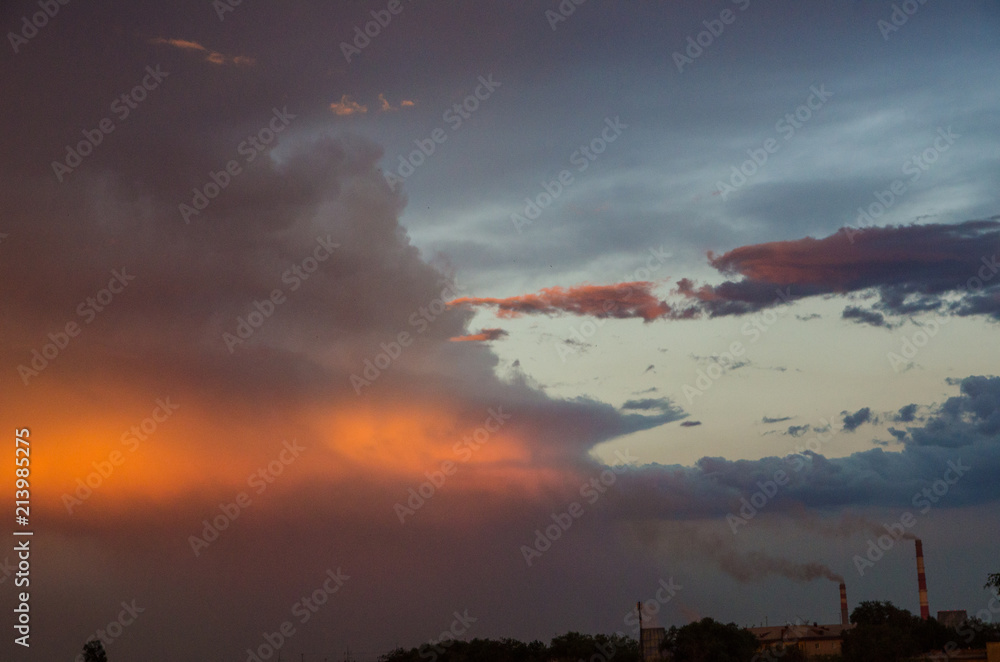 Fototapeta premium beautiful sunset with storm clouds