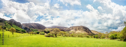 Fototapeta Naklejka Na Ścianę i Meble -  Beautiful panoramic landscape in Kenmare, County Kerry, Ireland