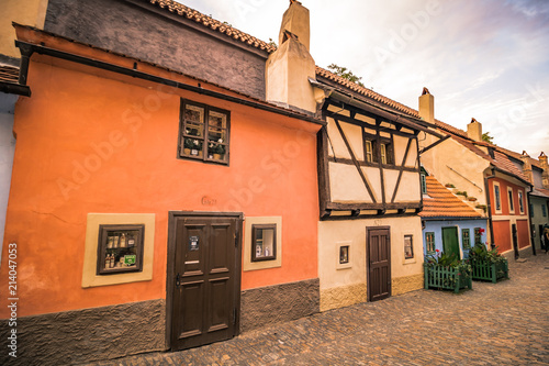 Das Goldene Gässchen (Zlatá ulička) auf dem Areal der Prager Burg in Sommer photo