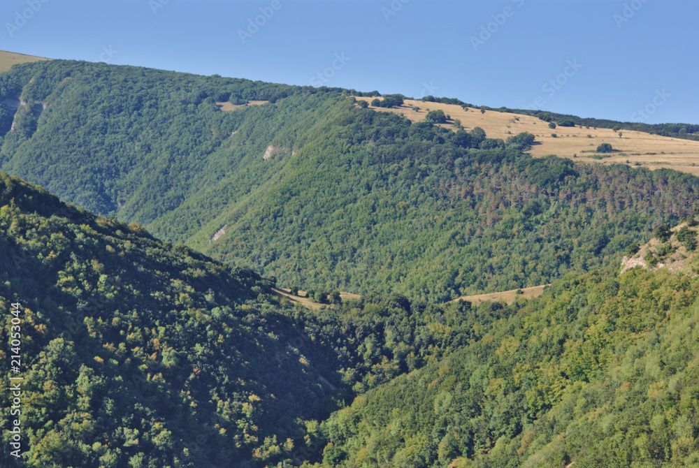 Obraz premium Montagne intorno al monte Catria