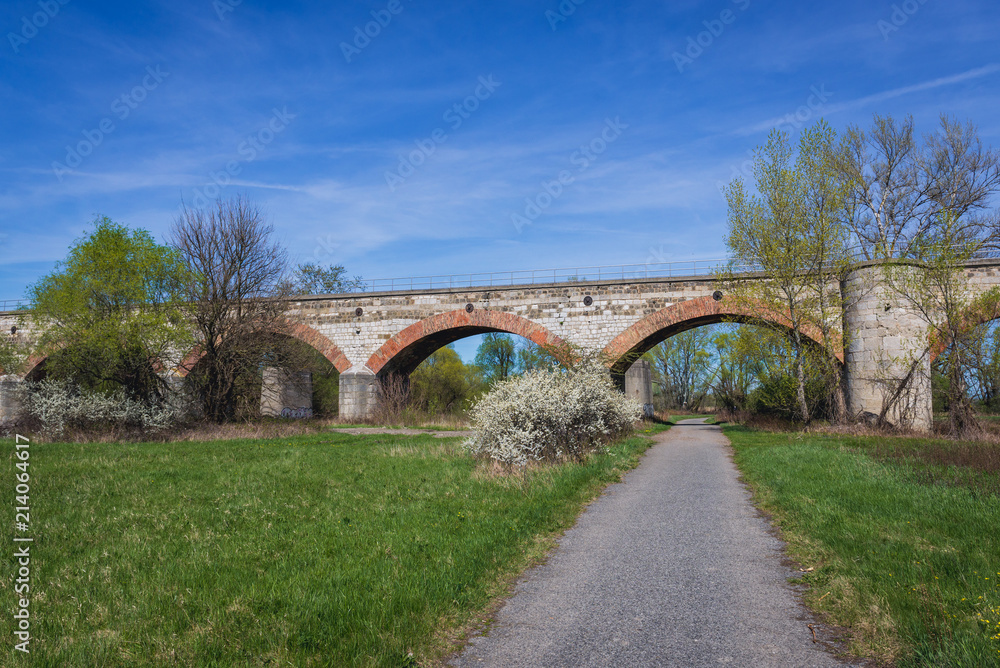 Fototapeta premium Railroad bridge spanning Slovakia and Austria near Devinska Nova Ves, Bratislava