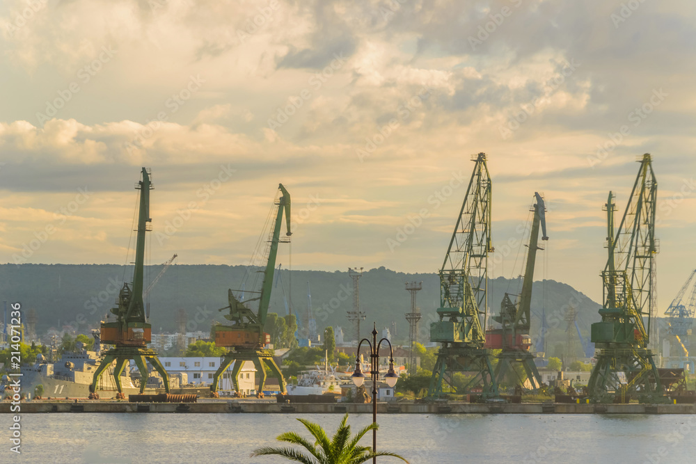 Obraz premium Huge sea cranes in port of Varna