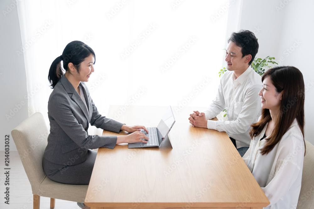 Fototapeta premium 保険のイメージ、夫婦