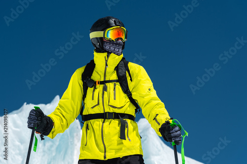 Canvas Print Skier standing on a slope