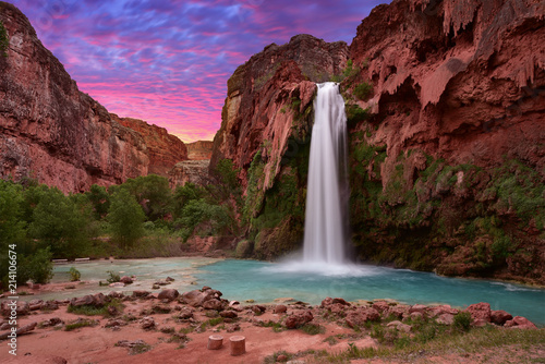 Beautiful Havasu Falls in Havasupai, Arizona, USA © verinize
