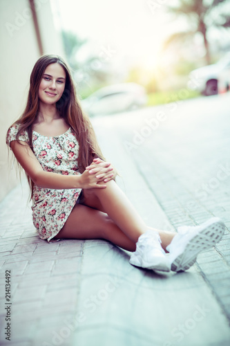 Teen girl outdoors © Anna Om