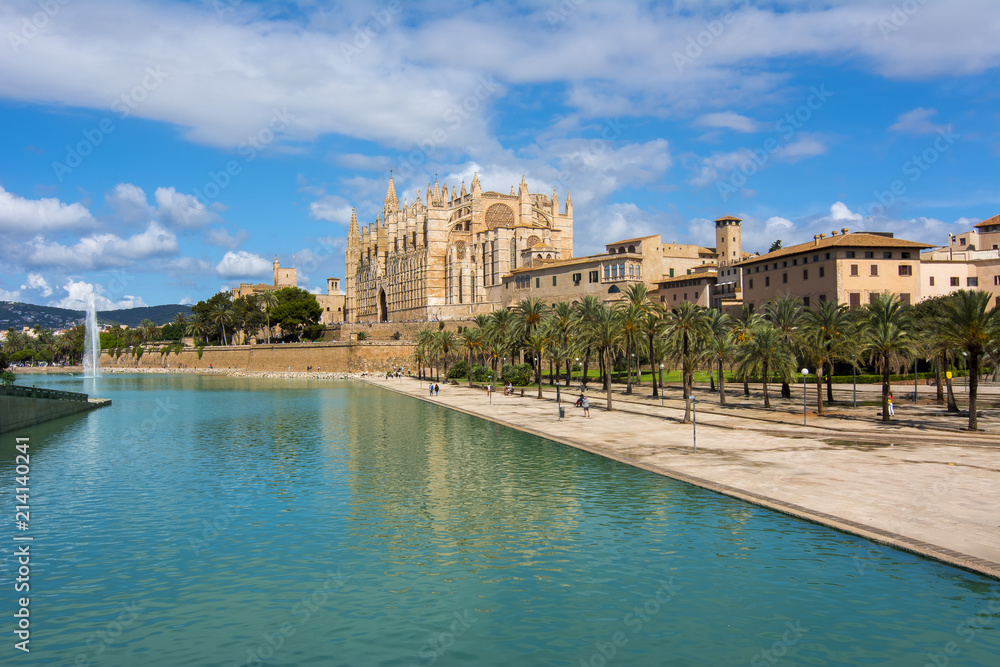 Cathedral of Santa Maria of Palma (La Seu), Palma de Mallorca, Spain Cathedral of Santa Maria of Palma (La Seu), Palma de Mallorca, Spain