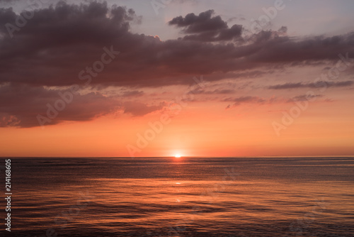 Fototapeta Naklejka Na Ścianę i Meble -  sunset over lake erie