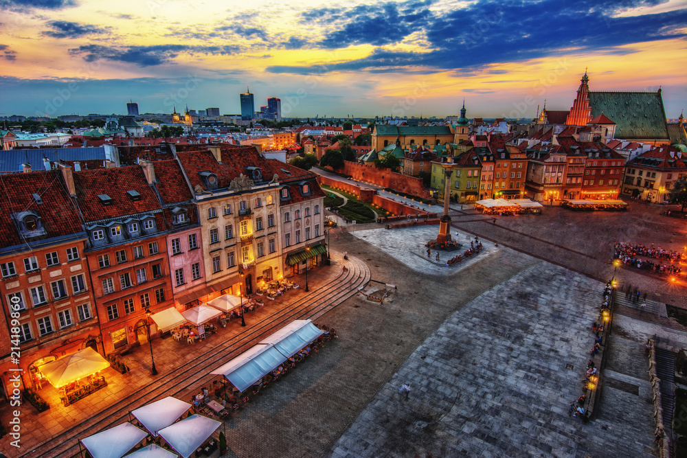 Fototapeta premium Warsaw In Evening Time with Lights On